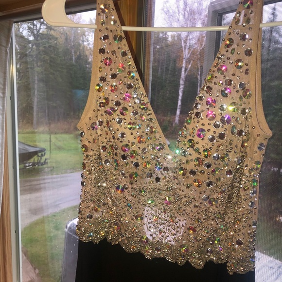 Black slit Formal/Prom-Dress sparkle top. - Picture 6 of 9